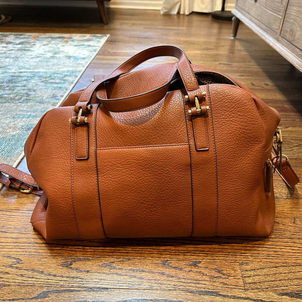 Men’s weekender faux leather bag